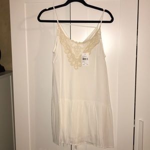 Lush- White lace detailed dress